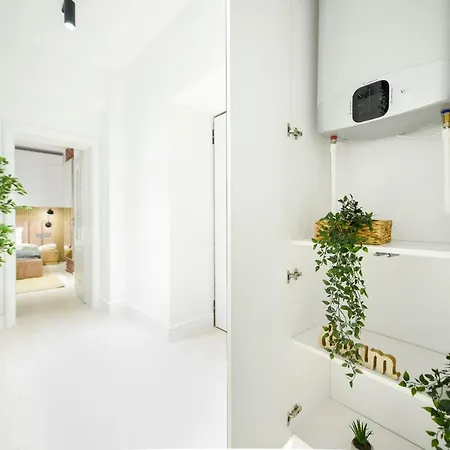 Modern Symphony - Stunning Apartment *