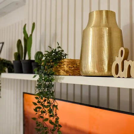 Modern Symphony - Stunning Apartment Bucharest